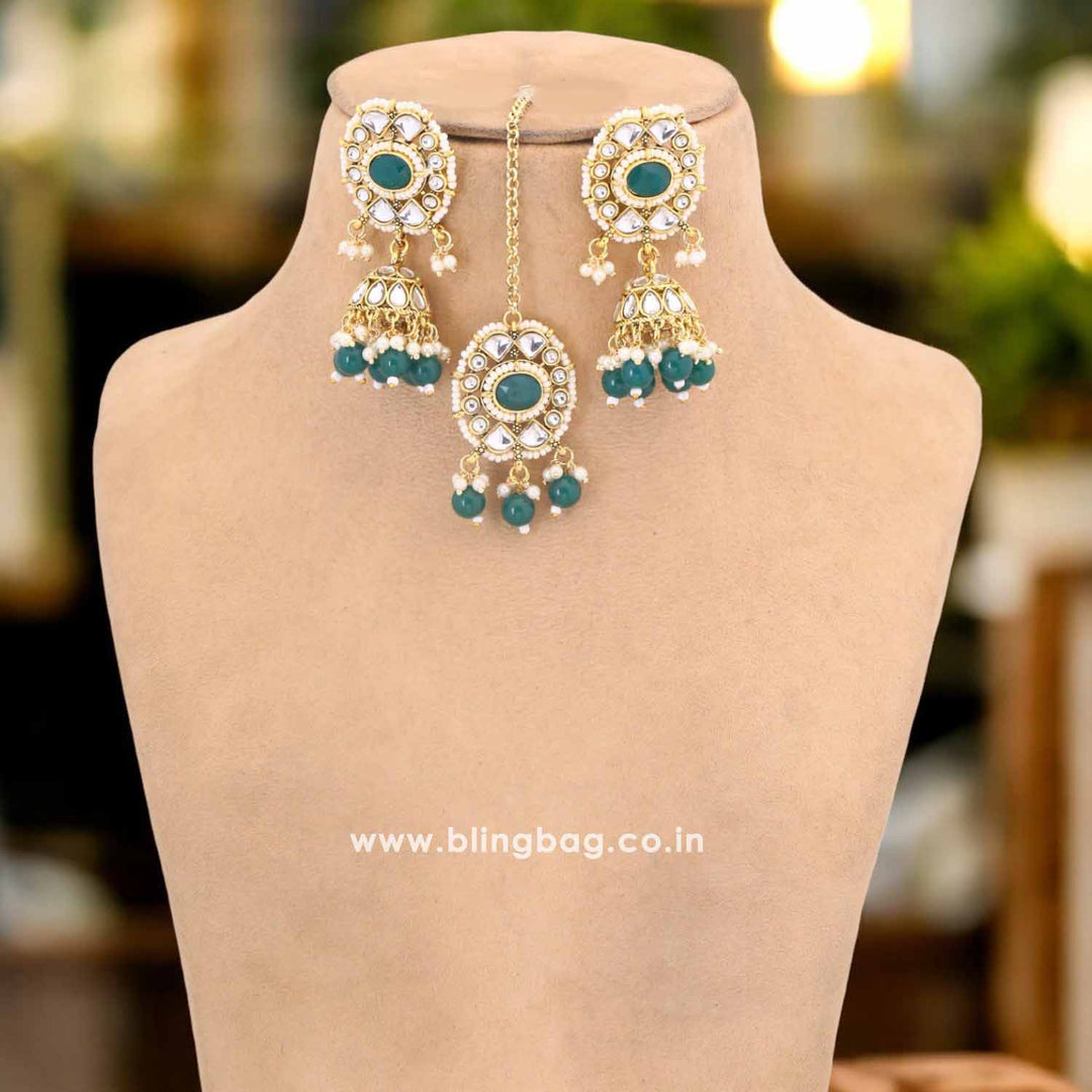 Emerald Viandra Kundan Jewellery Set