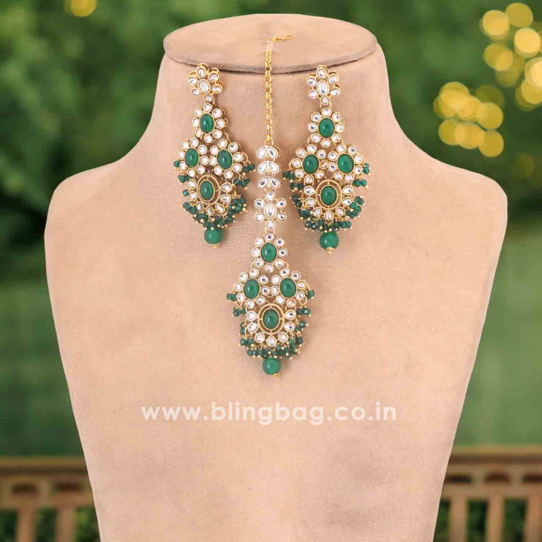 Emerald Vidhuta Kundan Jewellery Set