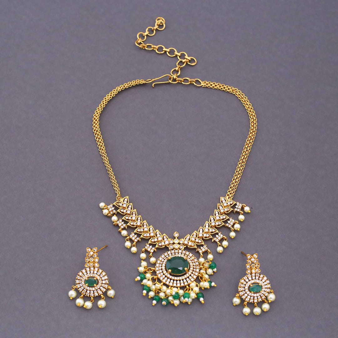 Emerald Vinaya Antique Jewellery Set - New Arrival