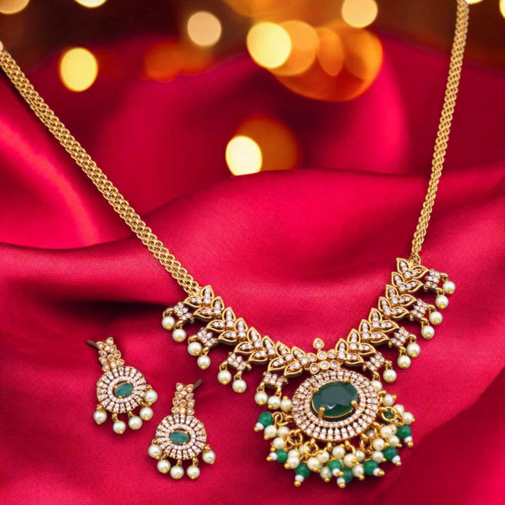 Emerald Vinaya Antique Jewellery Set - New Arrival