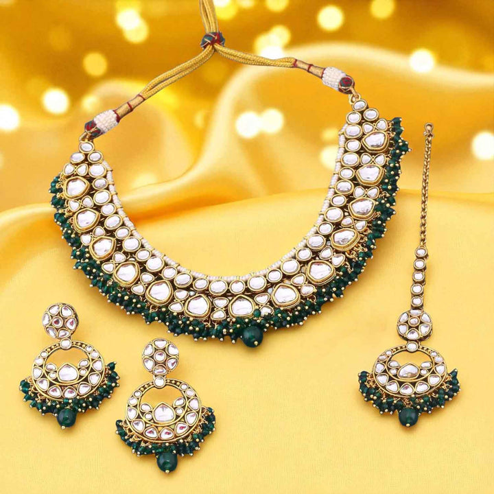 Emerald Vinitha Kundan Jewellery Set