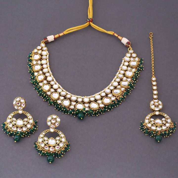 Emerald Vinitha Kundan Jewellery Set