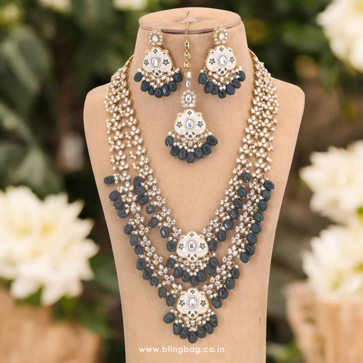 Emerald Vishani Kundan Jewellery Set