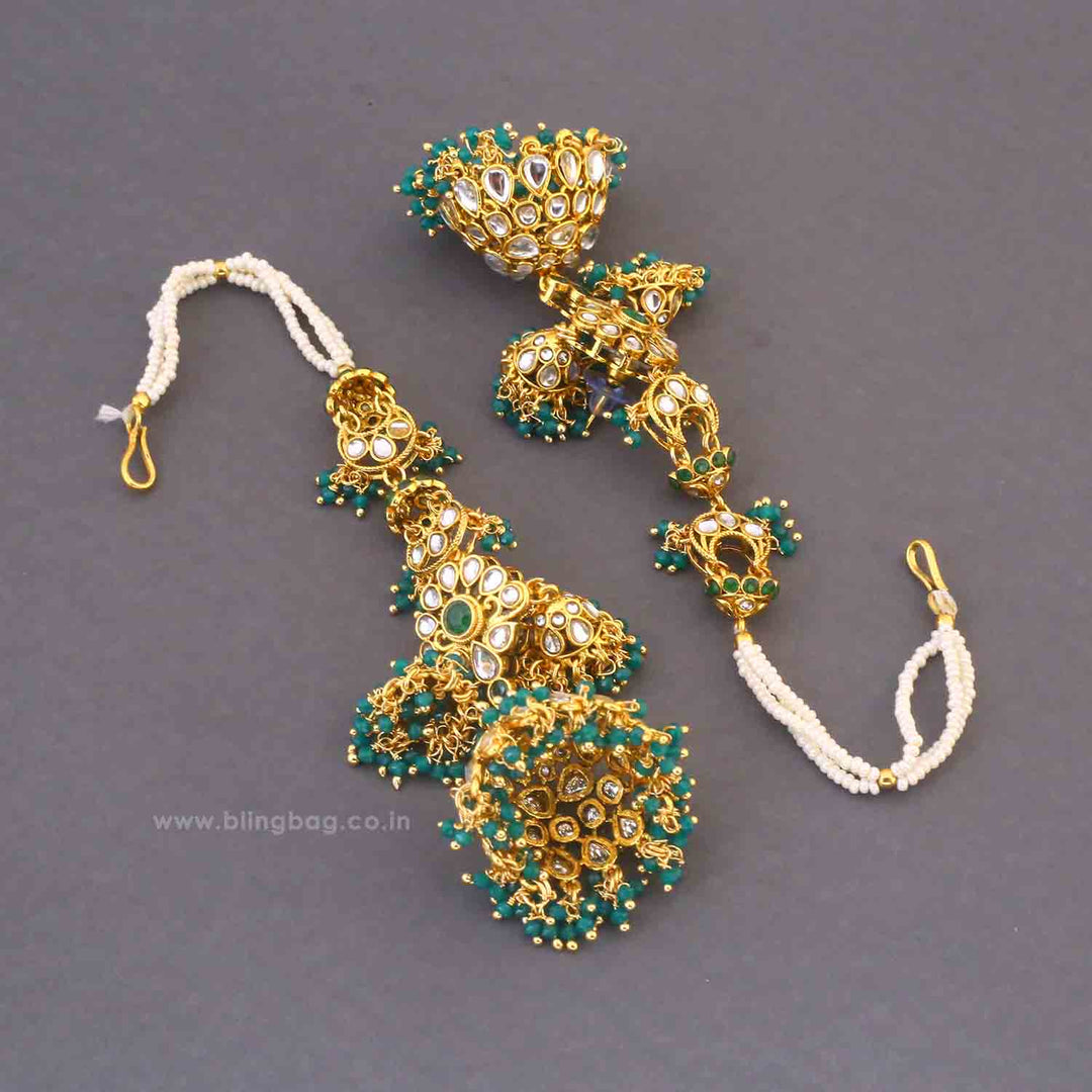 Emerald Vitika Sahara Jhumkis