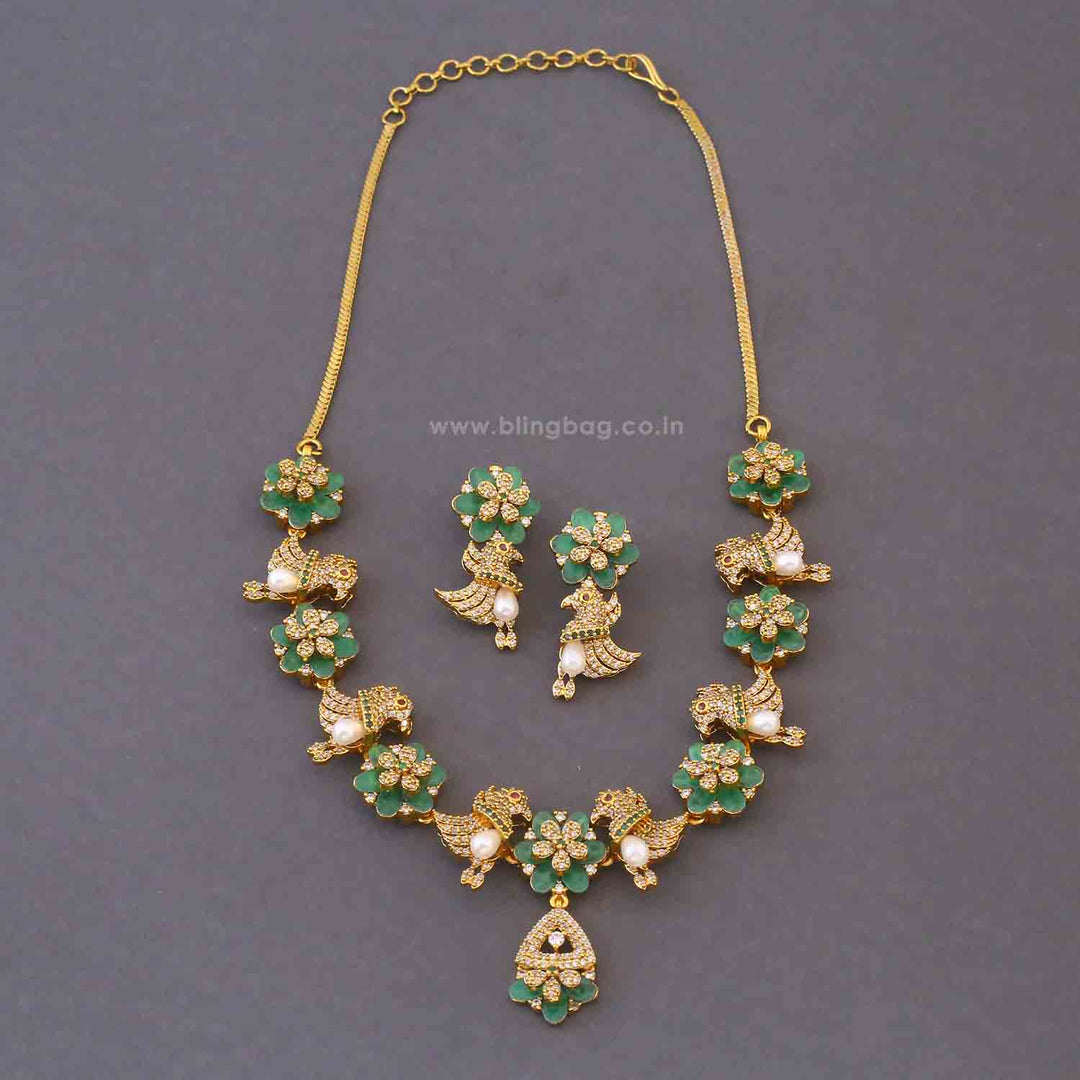Emerald Wenara Victorian Jewellery Set - New Arrival
