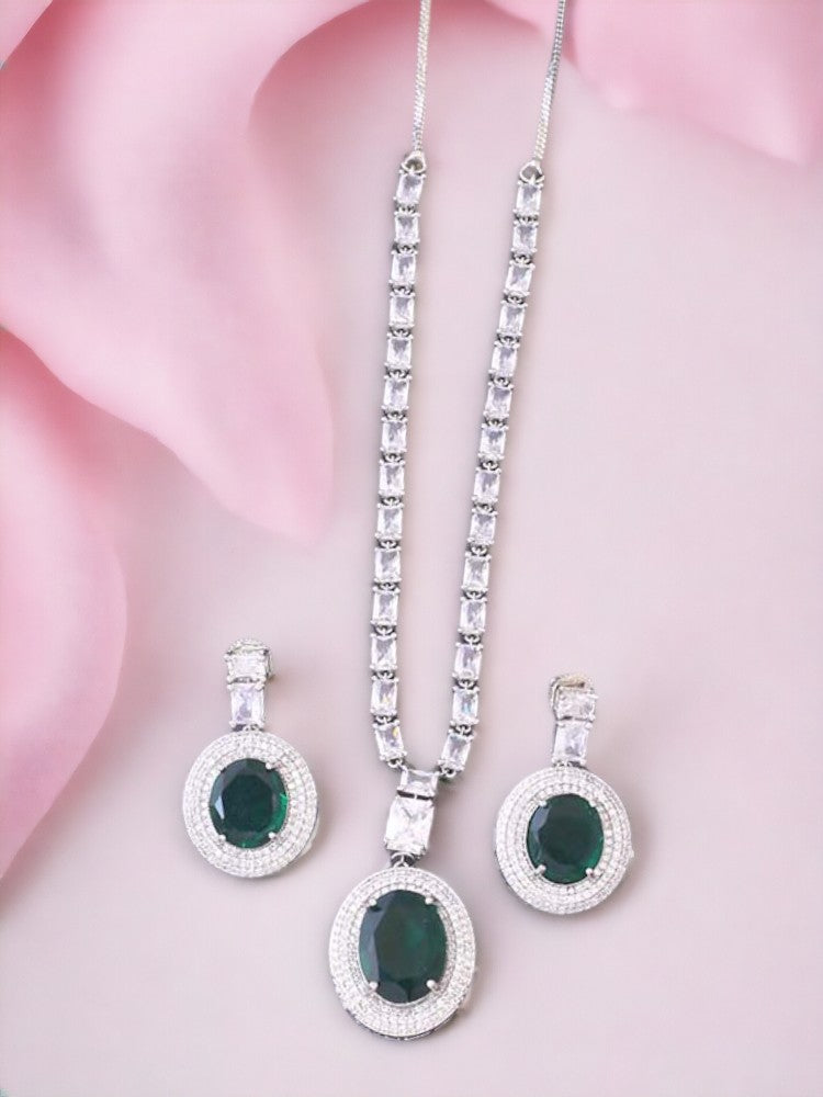Emerald Wren Pendant Set