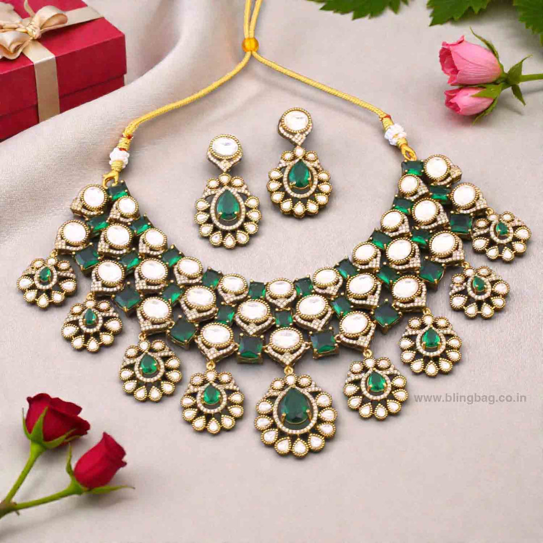 Emerald Yaniska Victorian Jewellery Set- New Arrivals