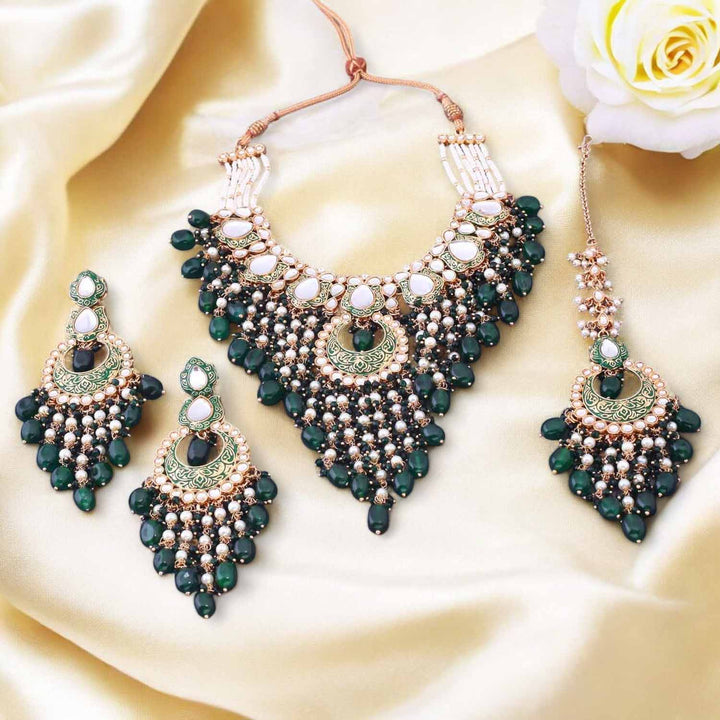 Emerald Yashuma Kundan Jewellery Set