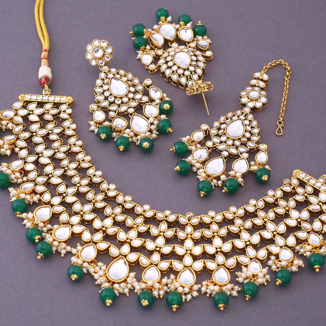 Emerald Zaida Kundan Jewellery Set