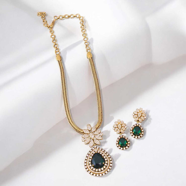 Emerald Zamira Antique Pendant Set -New Arrival