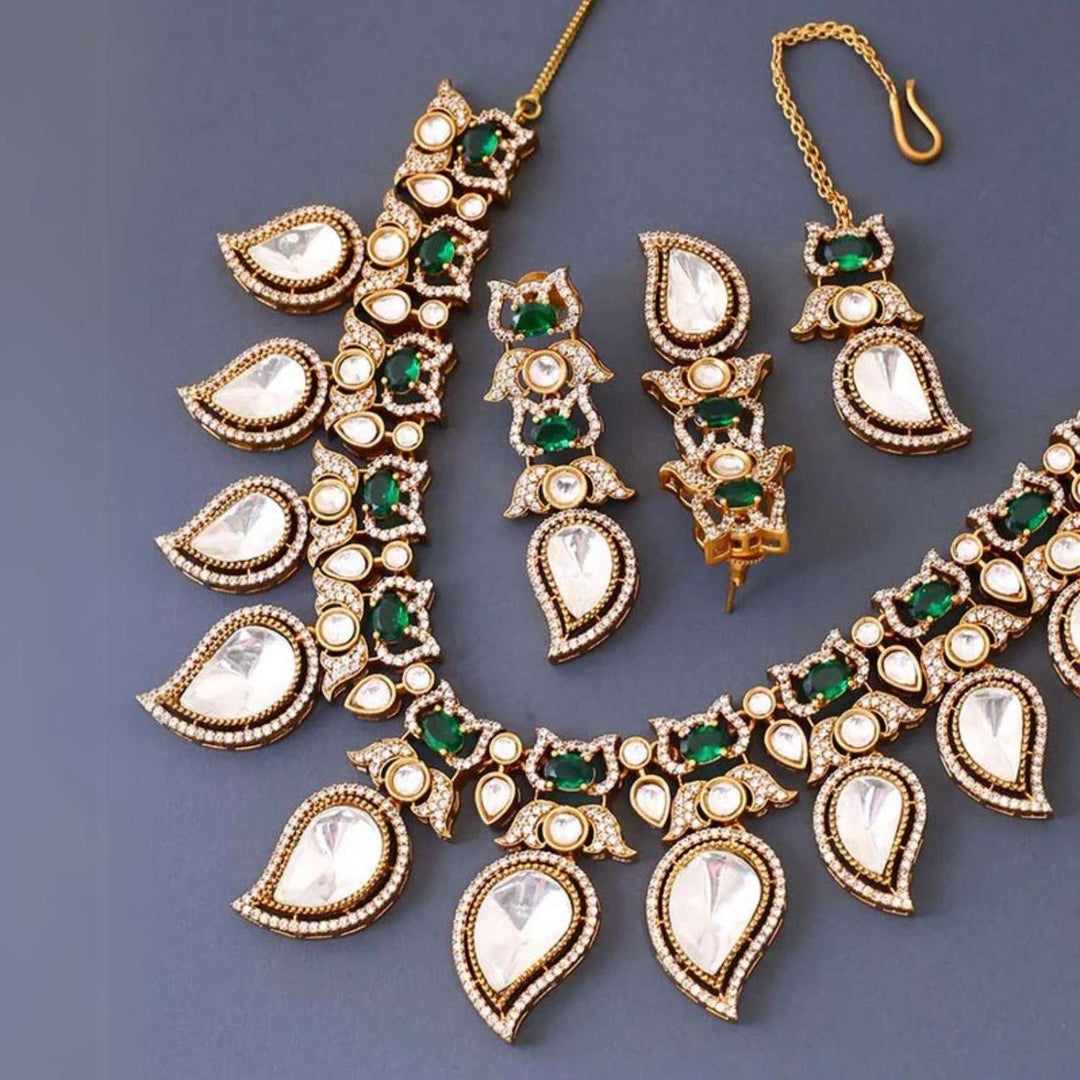 Emerald Zane Victorian Jewellery Set - New Arrival