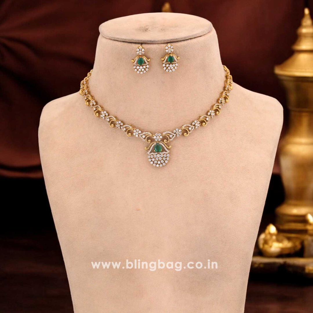 Emerald Zomeir Victorian Jewellery Set - New Arrival