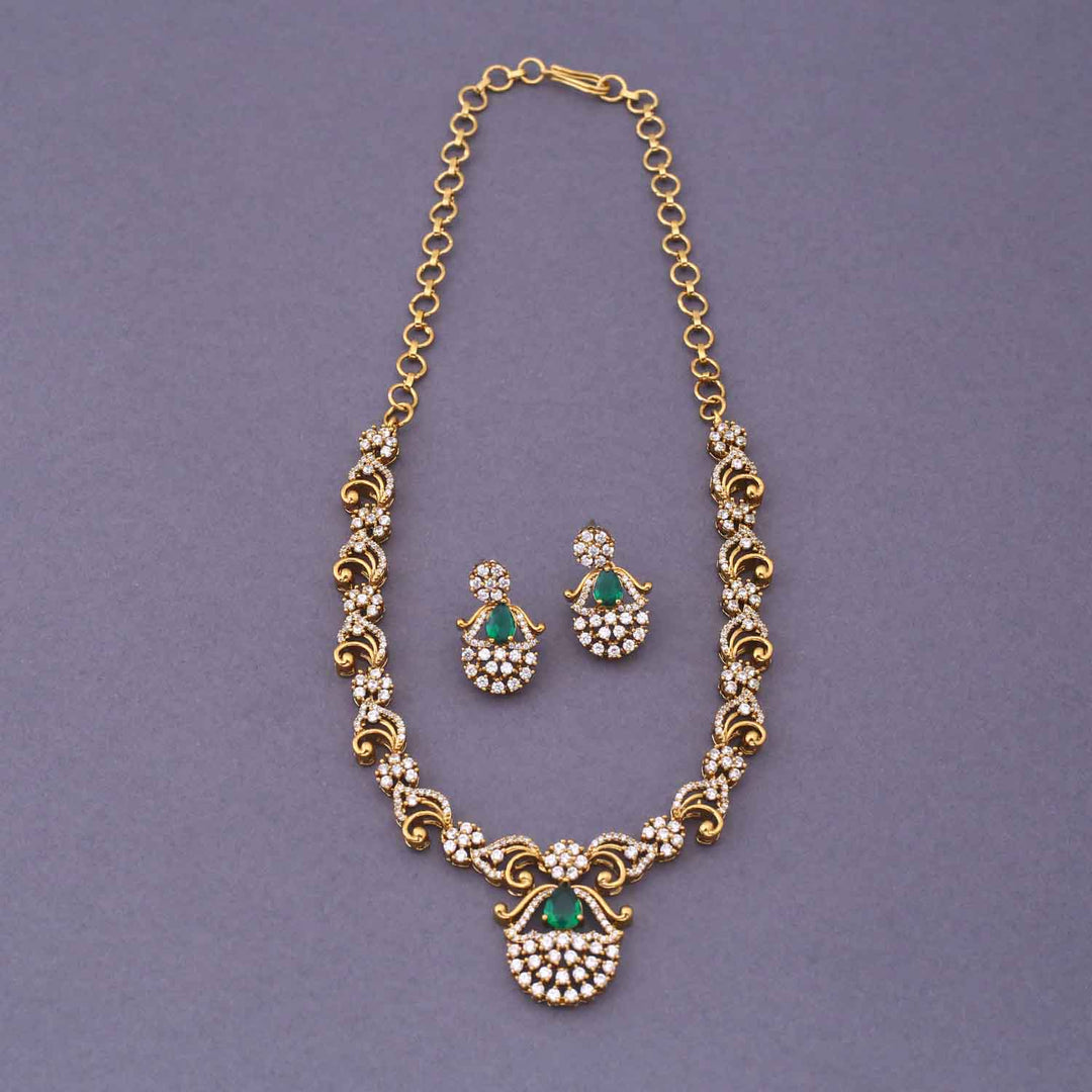 Emerald Zomeir Victorian Jewellery Set - New Arrival