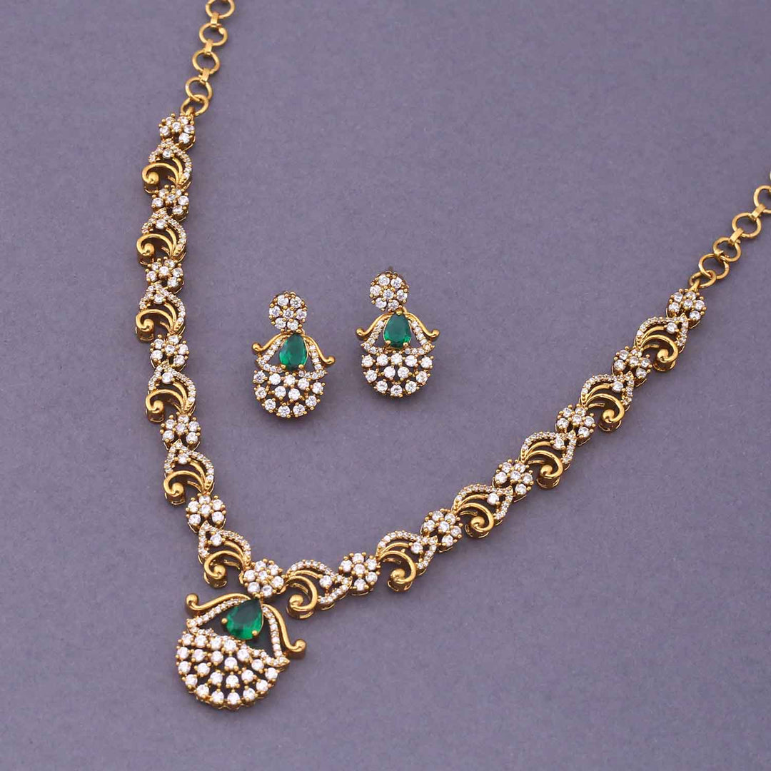 Emerald Zomeir Victorian Jewellery Set - New Arrival
