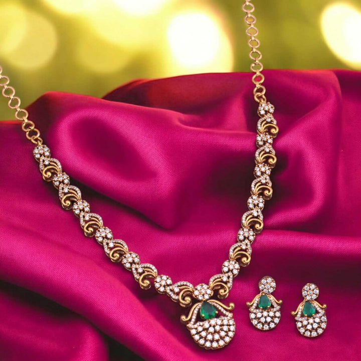 Emerald Zomeir Victorian Jewellery Set - New Arrival