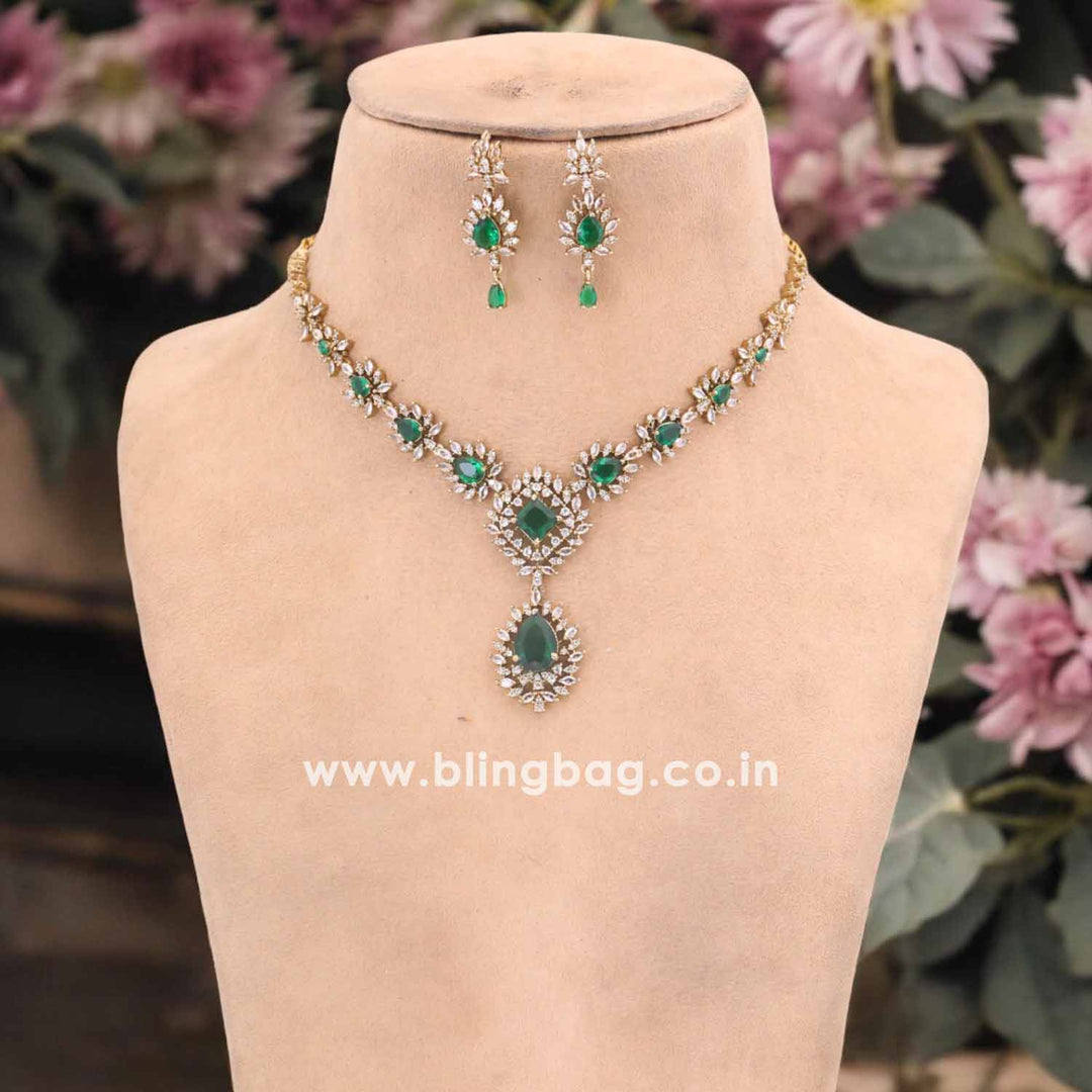 Emerald Zonia Victorian Jewellery Set - New Arrival