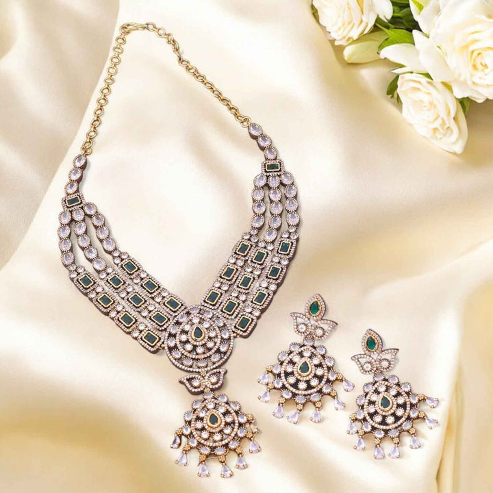 Emerald Zorby Victorian Jewellery Set - New Arrival