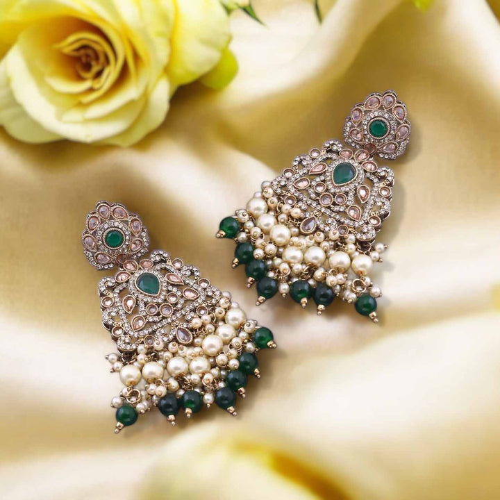 Emerald Zulekha Danglers