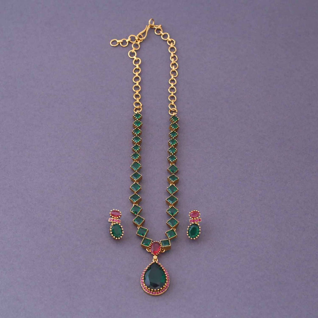 Emerald Zulema Antique Jewellery Set-New Arrival