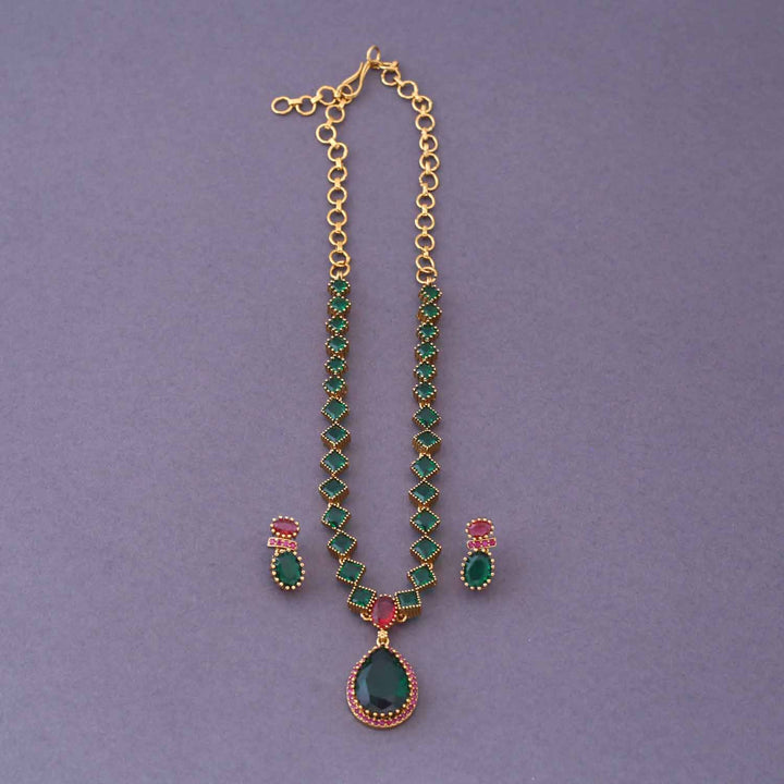 Emerald Zulema Antique Jewellery Set-New Arrival