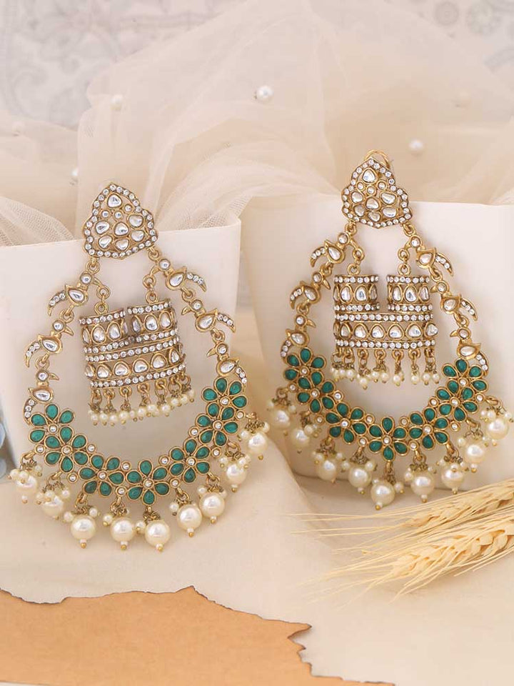 Emerald Zunaira Chaandbalis