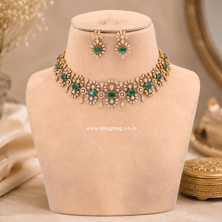 Emerald Zuni Victorian Jewellery Set - New Arrival