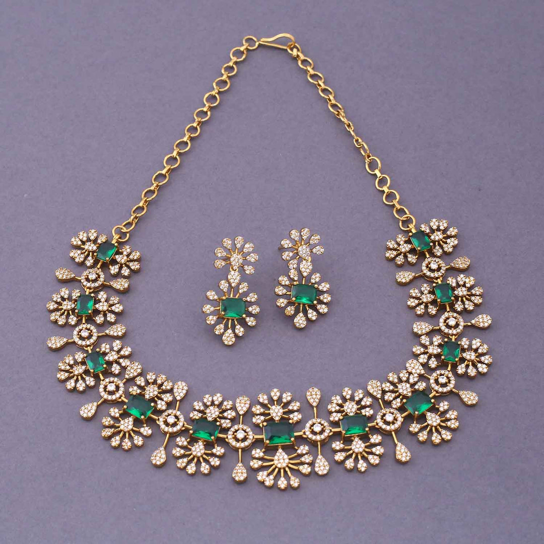 Emerald Zuni Victorian Jewellery Set - New Arrival