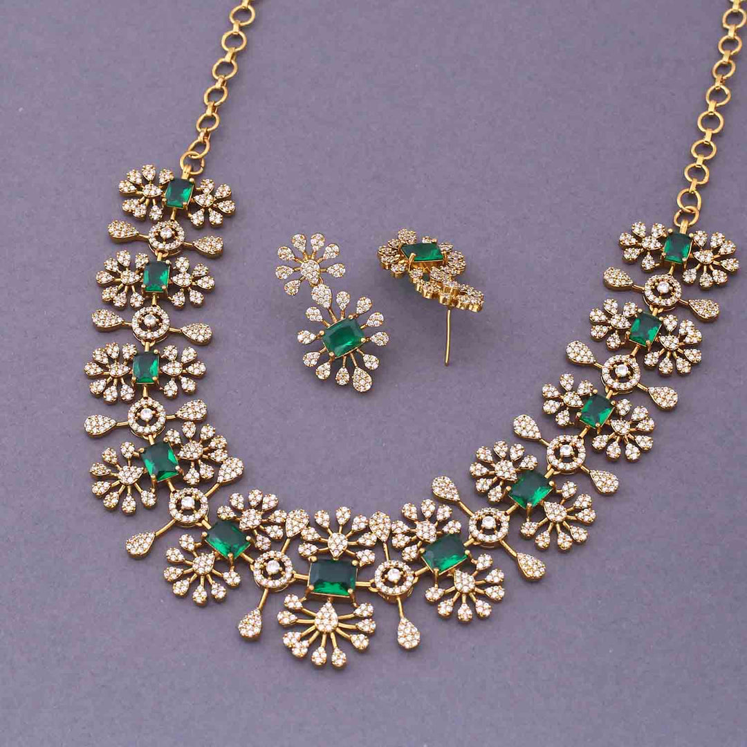 Emerald Zuni Victorian Jewellery Set - New Arrival