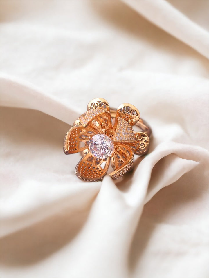 Golden Amrita Zirconia Ring