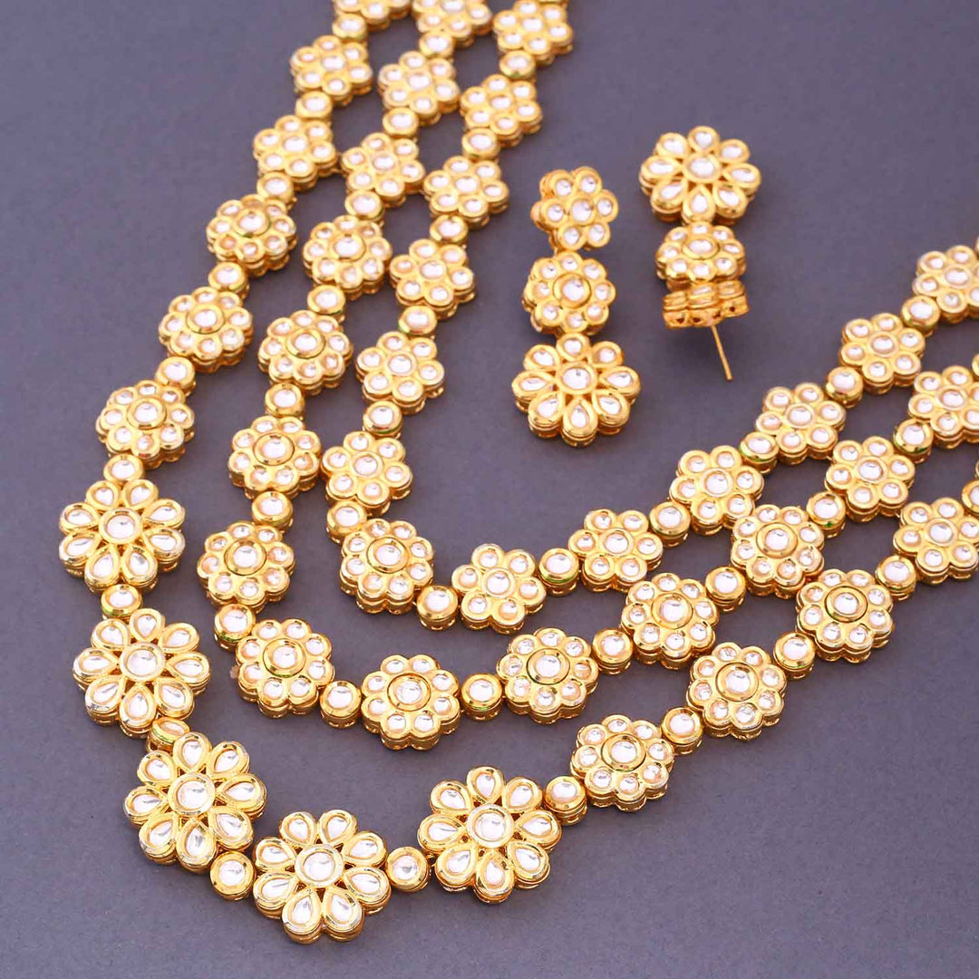 Golden Aabheri Kundan Jewellery Set