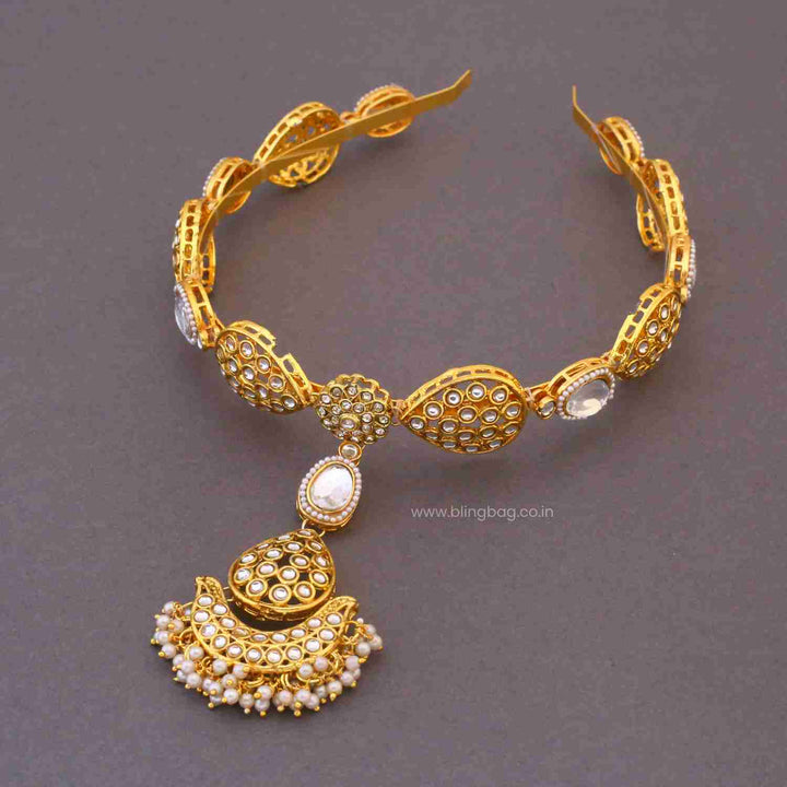 Golden Aanyaa Hairband With Tikka