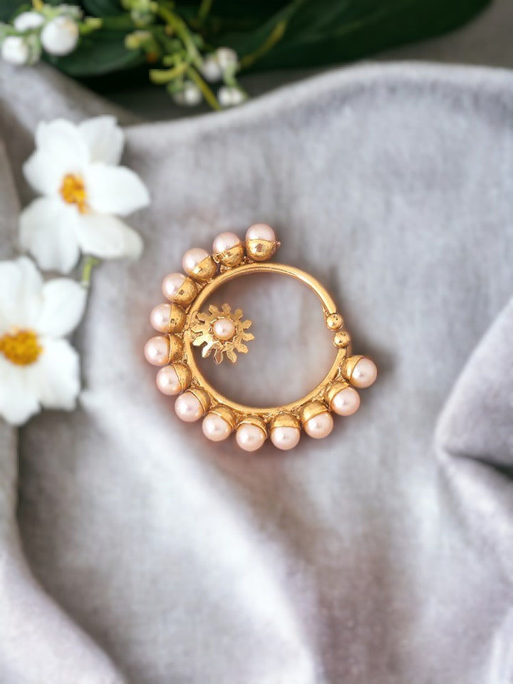 Golden Aashvi Nosepin