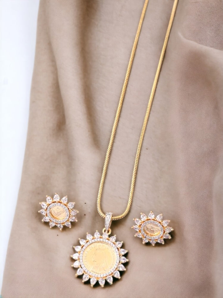 Golden Adoncia Pendant Set