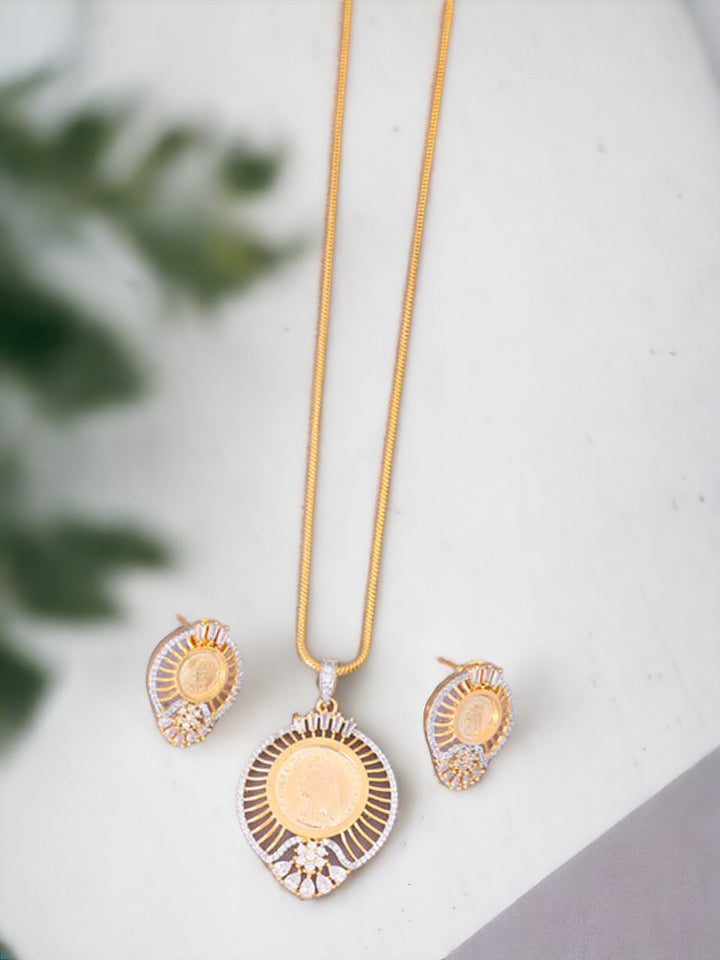 Golden Aeriola Pendant Set