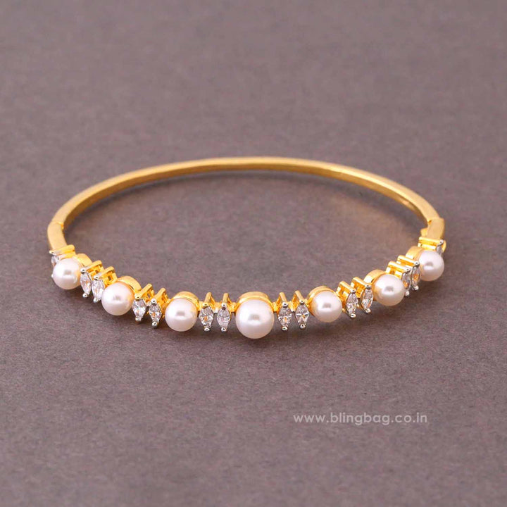 Golden Alice Bracelet