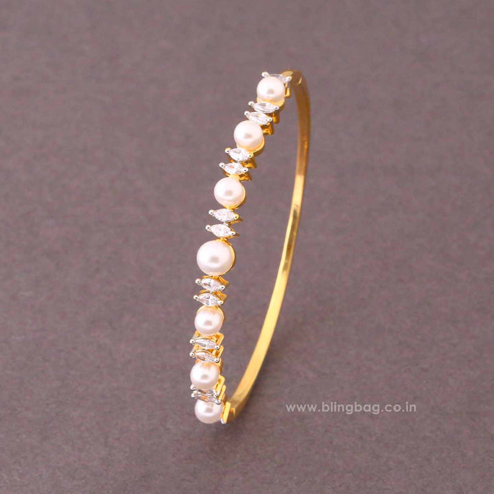 Golden Alice Bracelet