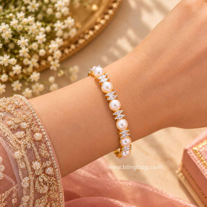 Golden Alice Bracelet