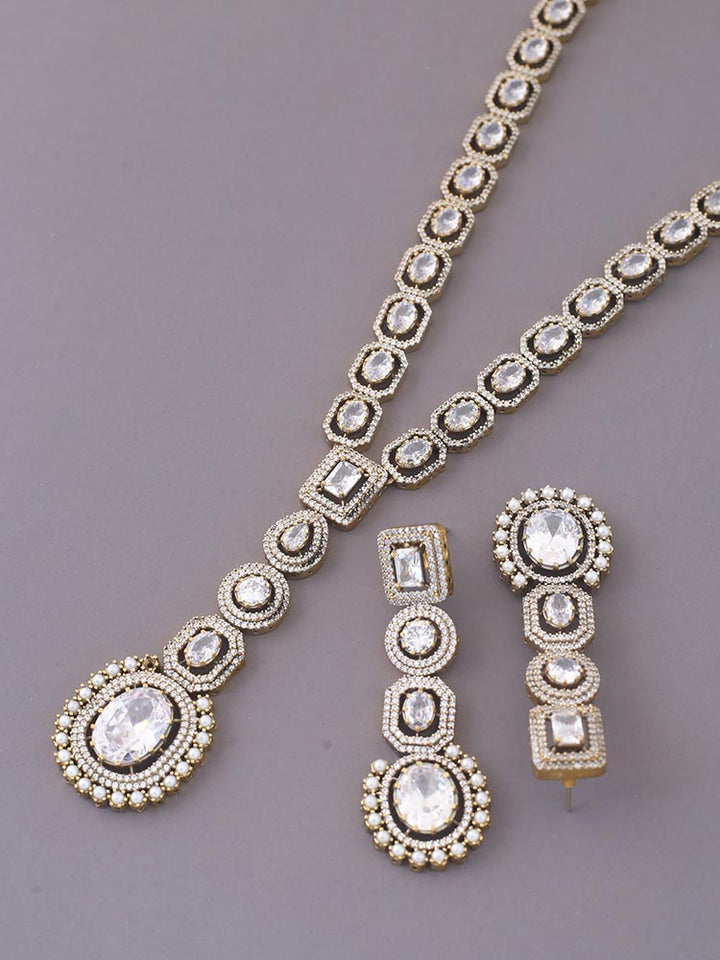 Golden Alice Zirconia Jewellery Set