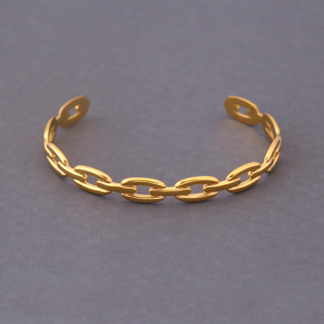 Golden Alma Bracelet