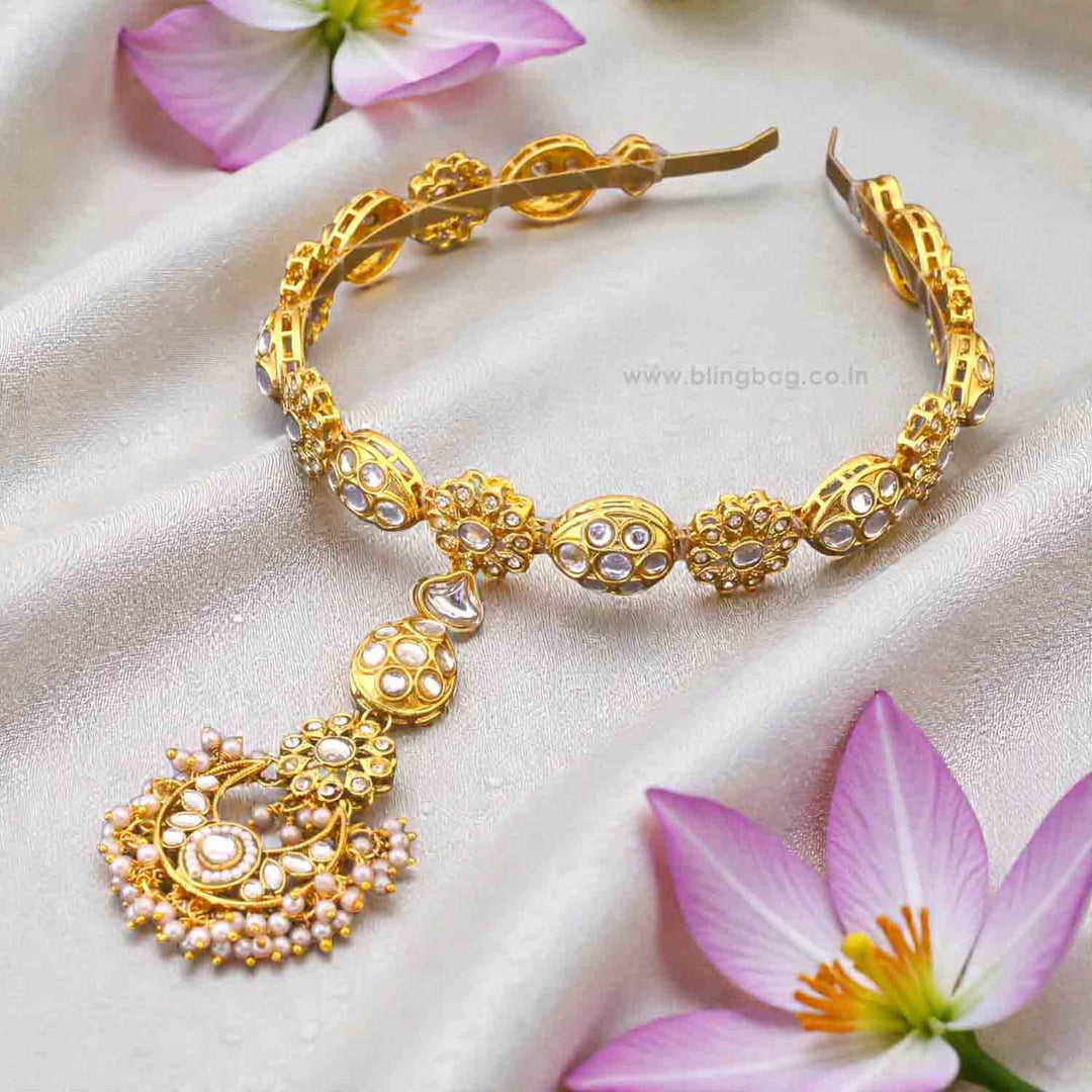 Golden Amanit Hairband With Tikka