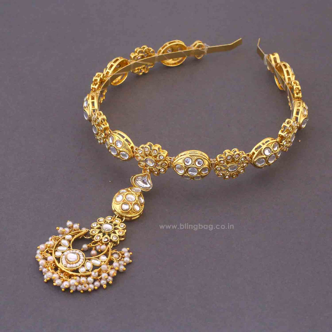 Golden Amanit Hairband With Tikka