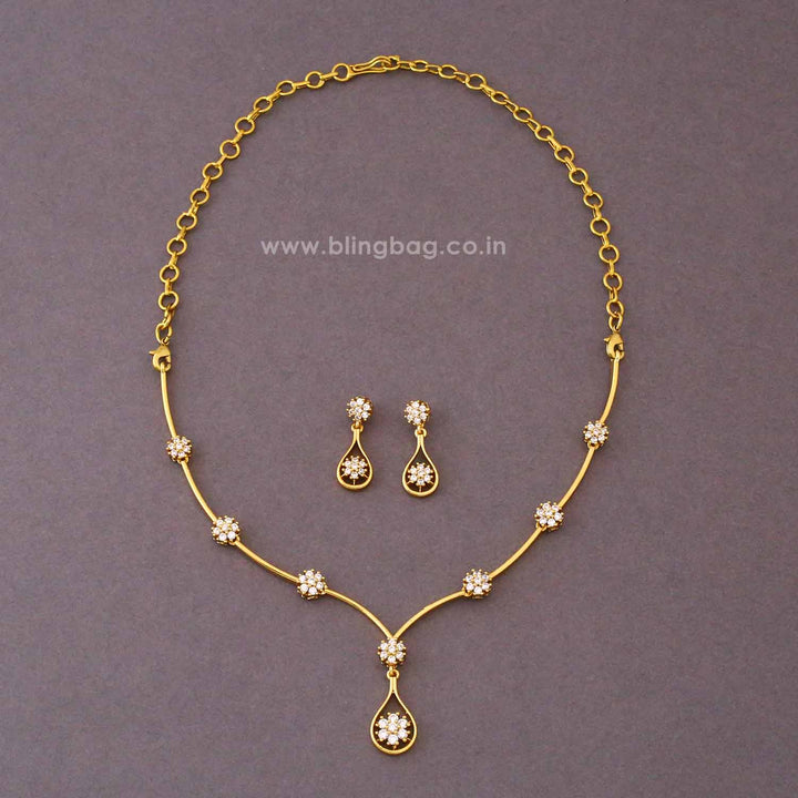 Golden Amaya Antique Jewellery Set- New Arrival