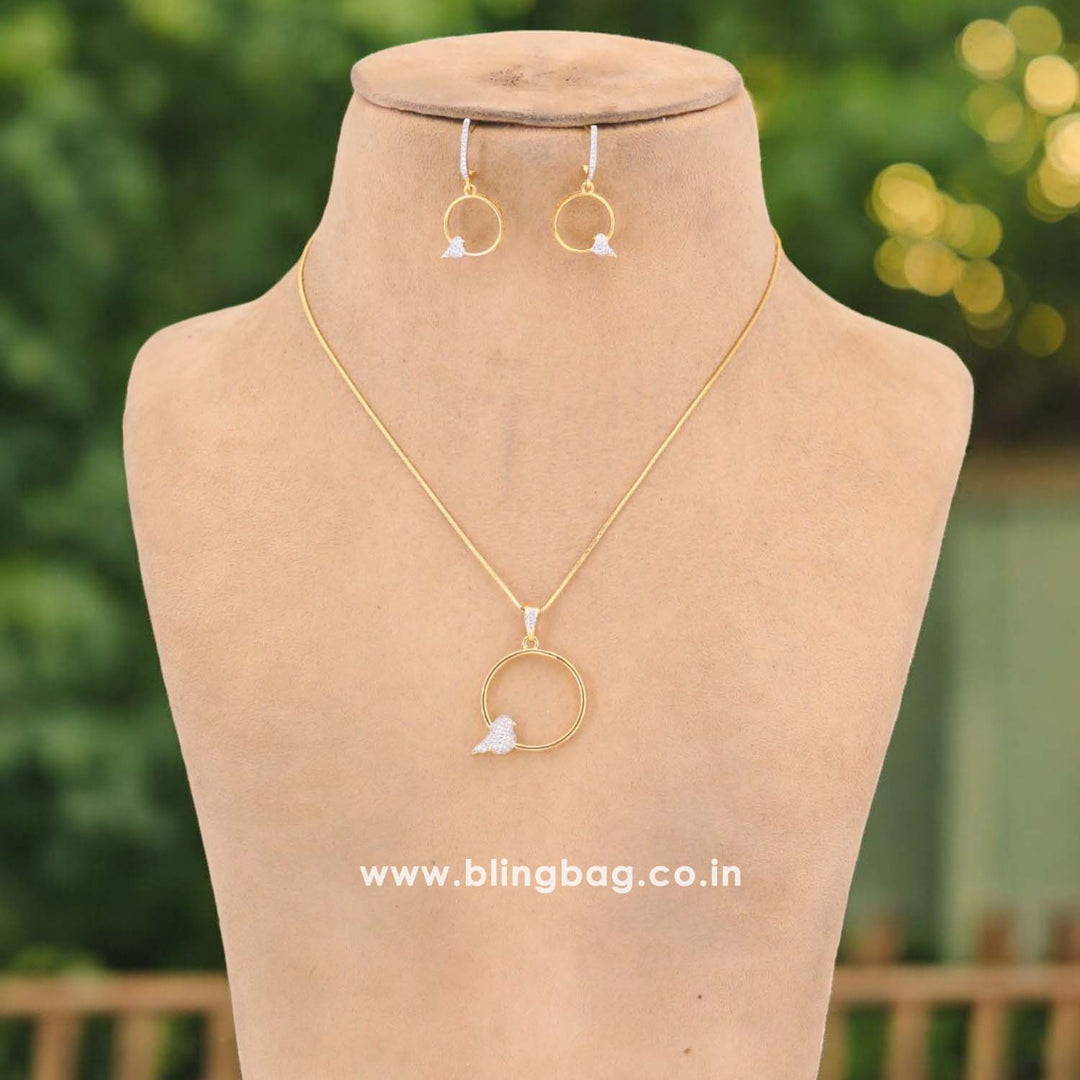 Golden Amirah Zirconia Pendant Set