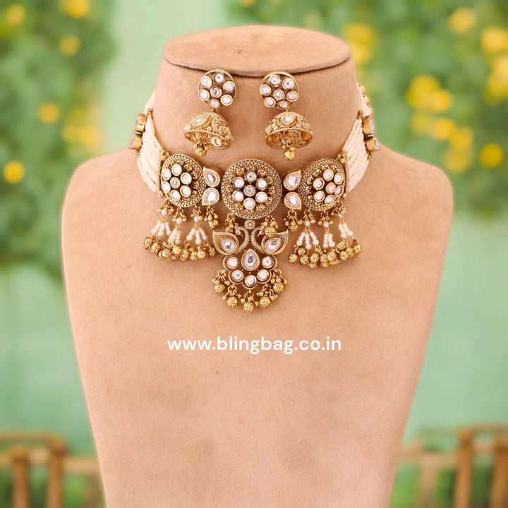 Golden Amrutha Antique Rajwadi Set