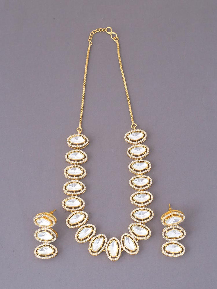 Golden Amyra Zirconia Jewellery Set