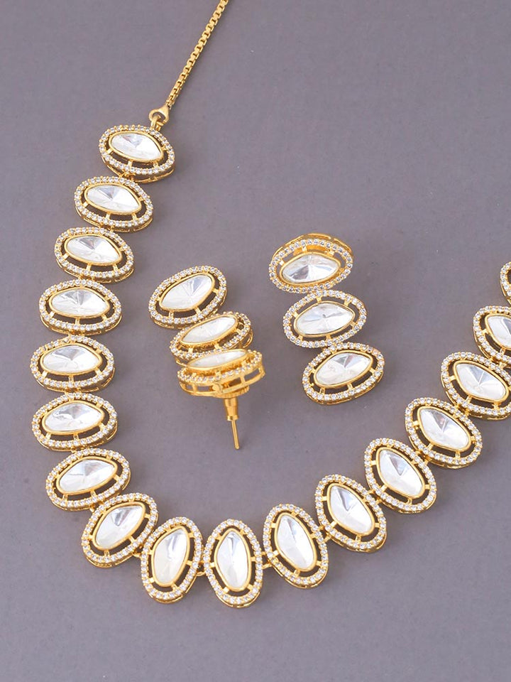 Golden Amyra Zirconia Jewellery Set