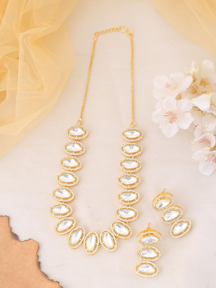 Golden Amyra Zirconia Jewellery Set