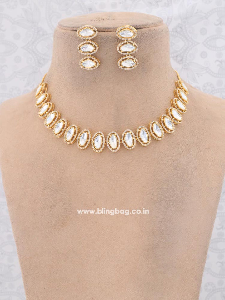 Golden Amyra Zirconia Jewellery Set