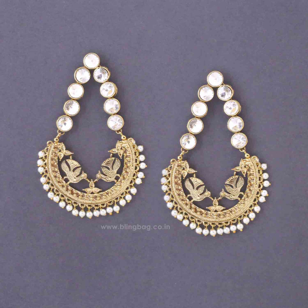 Golden Ananyaa Chandbalis