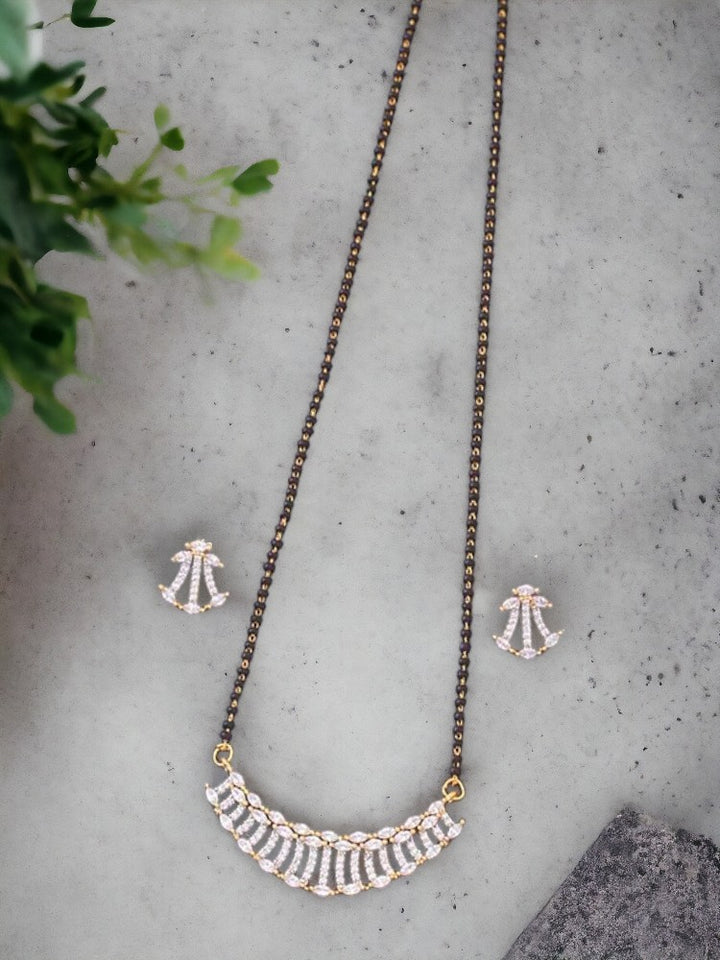 Golden Andreas Pendant Mangalsutra Set